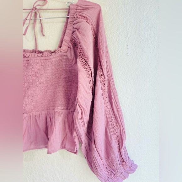 AMERICAN EAGLE WOMEN PURPLE SQUARE NECK SMOCKED PEASANT TOP
XL - Picture 8 of 15